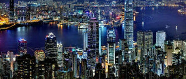 Sophie Experiences the Nightlife of Hong Kong